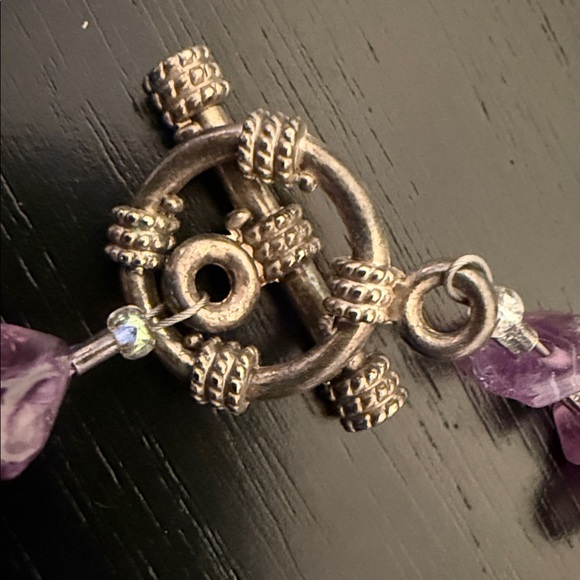 amethyst chip necklace with a crystal point pendant. - Picture 5 of 6